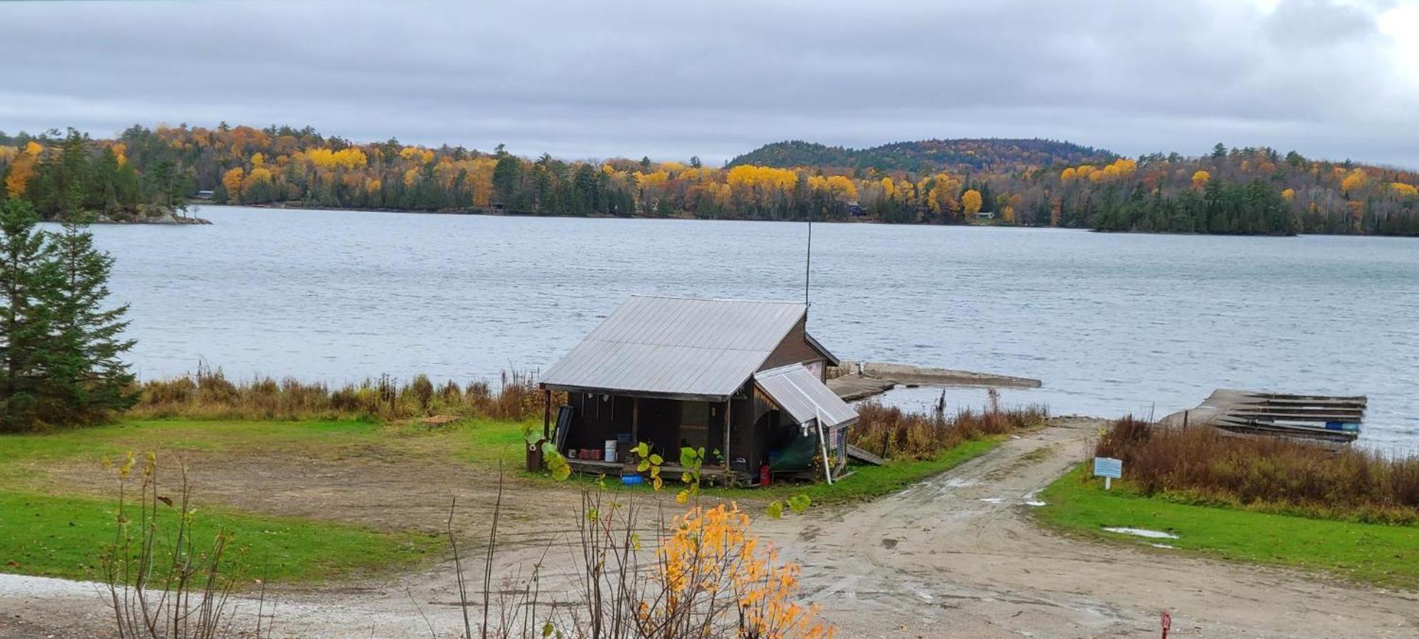 Chalet With Great Lake View Gracefield Exterior photo