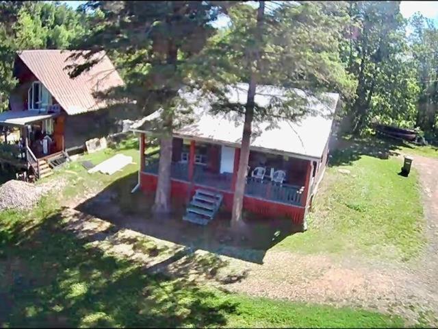 Chalet With Great Lake View Gracefield Exterior photo
